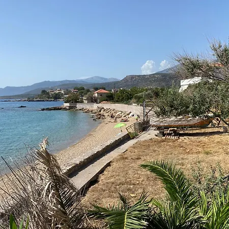 Stavros Classic Holiday home *