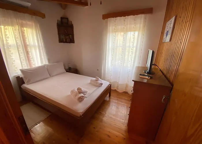 Stavros Classic * Stoúpa